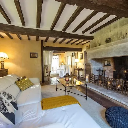 Hébergement de vacances Les Cyprès De Pierre, Maison De Avec Piscine Auterive (Haute-Garonne)